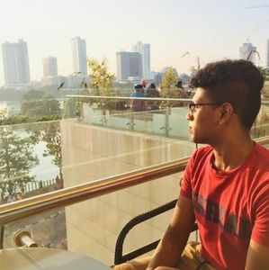 Meet your Posher, Nazeera